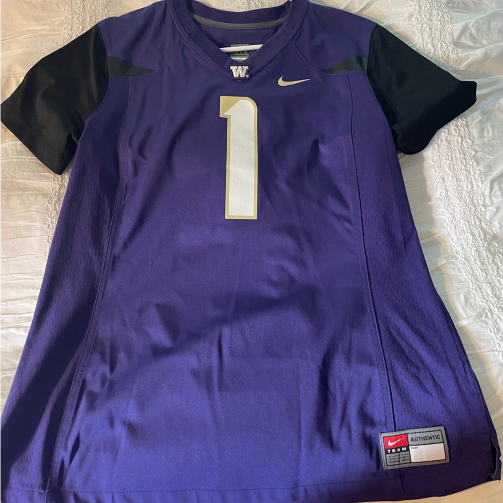 Women’s purple Washington Husky jersey, generic #1 size XL